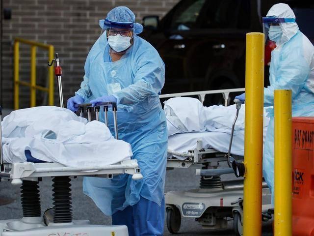 美国疫情早期死亡人数及其深远影响